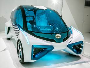 http://www.toyota-global.com/events/motor_show/2015-tokyo/fcv-plus/images/vehicles_images_1.jpg