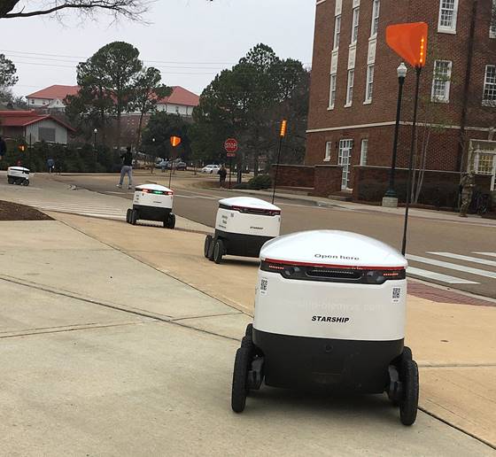 密西西比大學的一系列星際飛船技術交付機器人